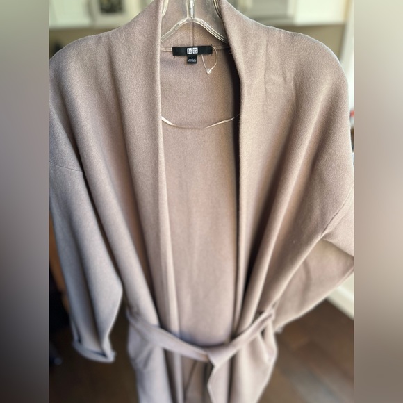 UNIGLO Light Long Jacket with Tie Belt - Picture 1 of 5